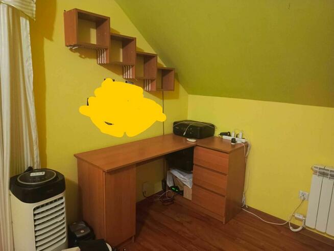 Biurko oraz półka wisząca