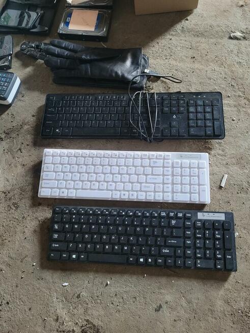 Syndyk sprzeda laptopa HP Model 15s-eq2008nw wraz z akcesori