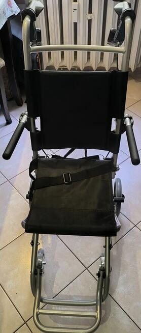 Sprzedam wozek inwalidzki nowy z pokrowcem dziecinny