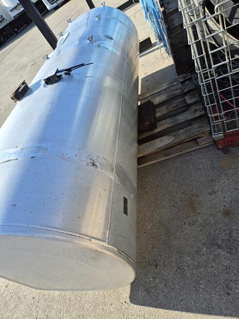 Zbiornik paliwa bak alu 900l Volvo e6 17r. 21442020