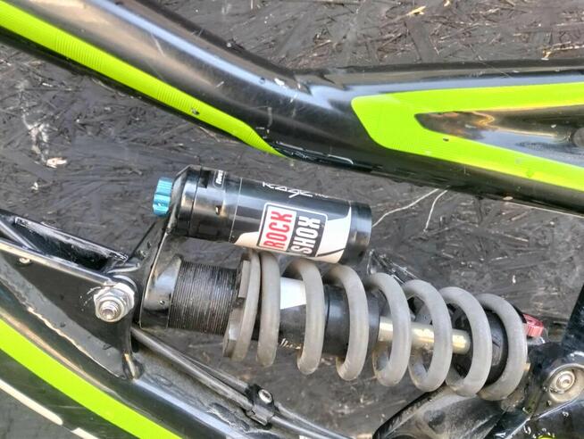 Specialized Status M