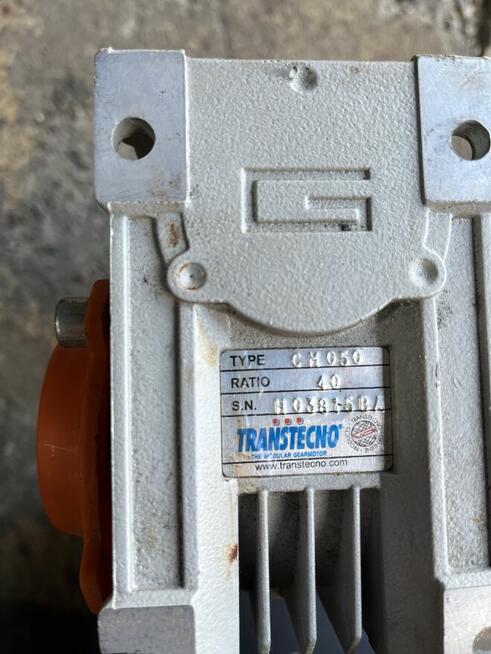 Silnik z reduktorem 40 220/230