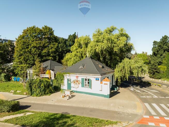 Działka na Górnym Mokotowie, częściowo zabudowana.