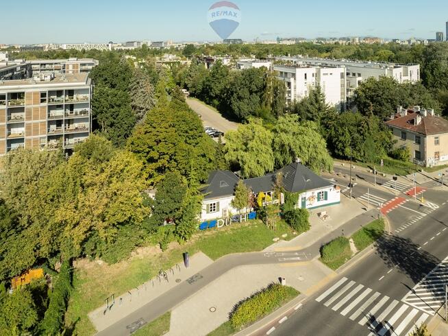 Działka na Górnym Mokotowie, częściowo zabudowana.