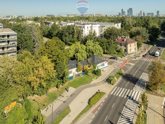 Działka na Górnym Mokotowie, częściowo zabudowana.