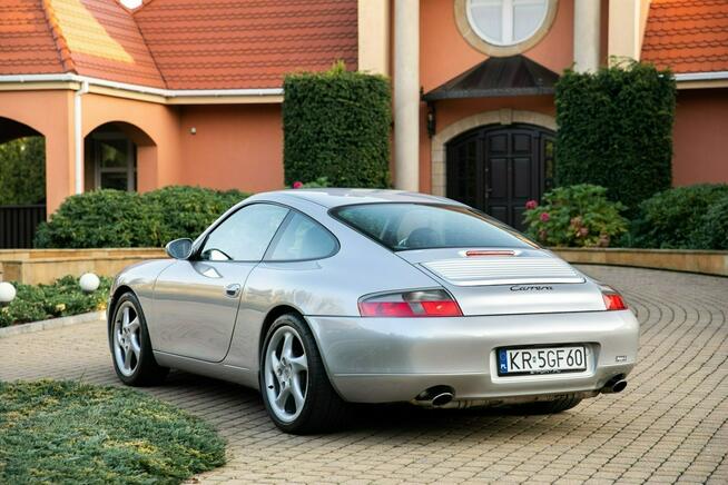 Porsche 911 Carrera 300 KM 996. Japonia. Bezwypadkowa.