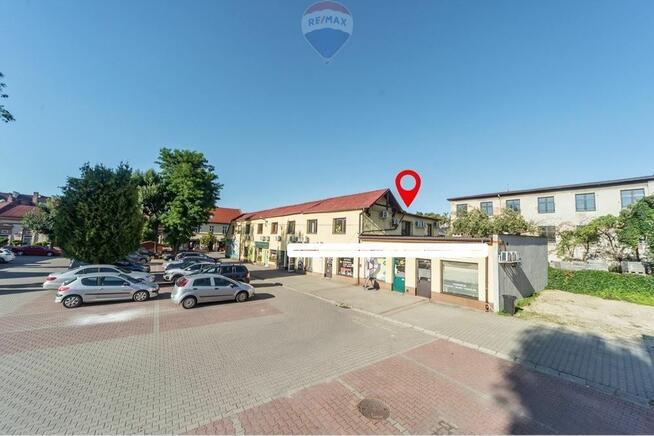 Lokale handlowe i działka w centrum Andrychowa