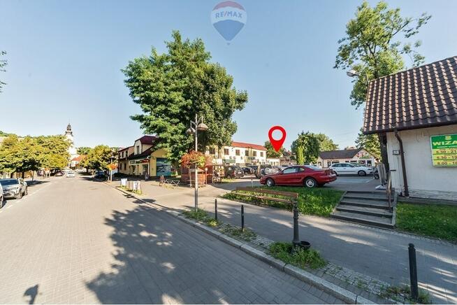 Lokale handlowe i działka w centrum Andrychowa