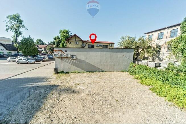 Lokale handlowe i działka w centrum Andrychowa