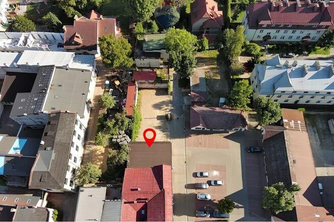 Lokale handlowe i działka w centrum Andrychowa