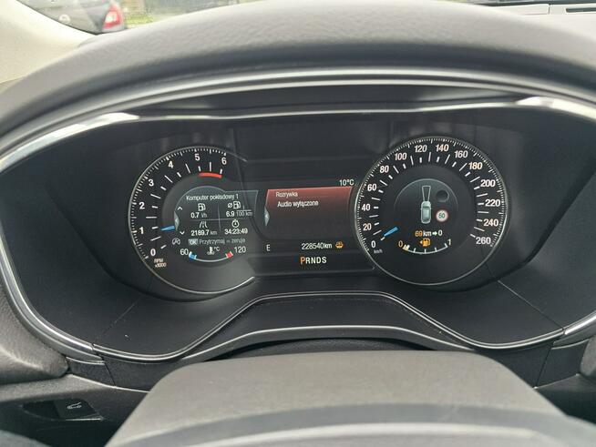 Ford Mondeo Asystent parkowania, bogata wersja