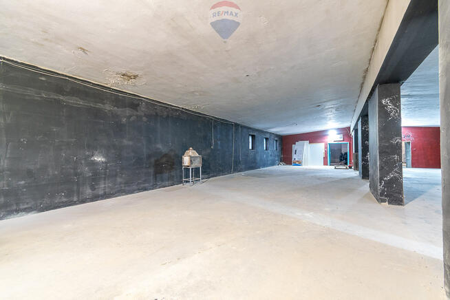 Hala 540 m² w Zgierzu, przy TIR-ach, z placem 2 ha