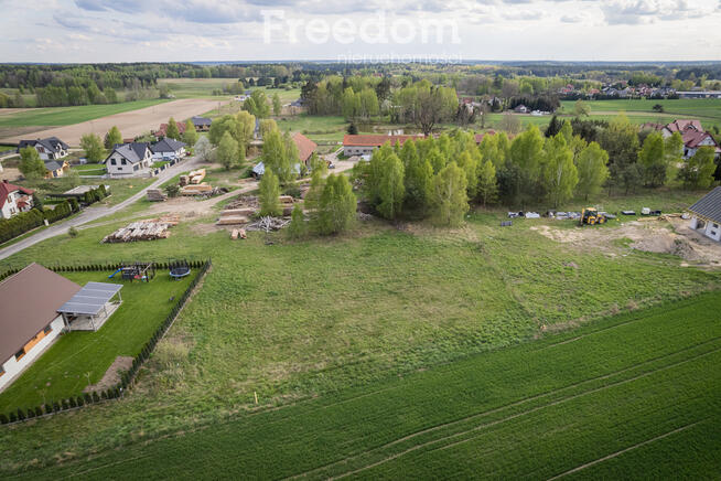 Działka budowlana 1536 m² – Kaplityny