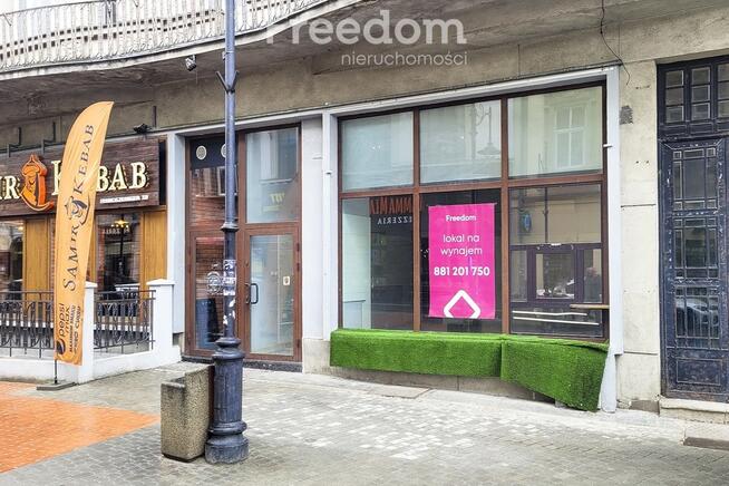 Lokal na parterze kamienicy w centrum na wynajem