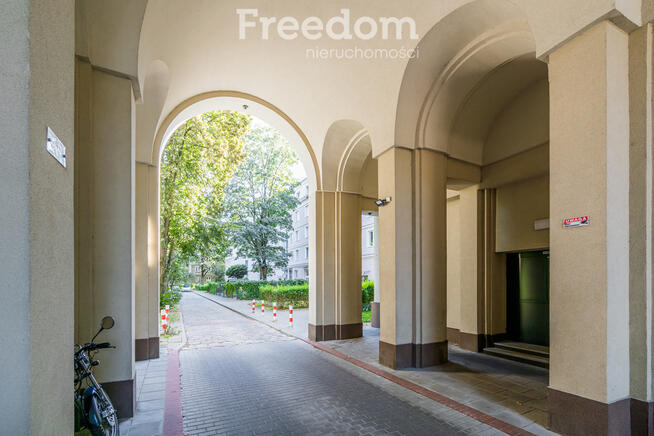 Dwa pokoje przy Łowickiej! Kamienica!