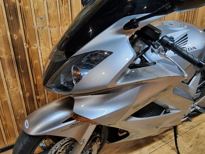 Honda VFR ## ZADBANY ## BŁYSZCZY # technicznie super# raty KUP ONLINE