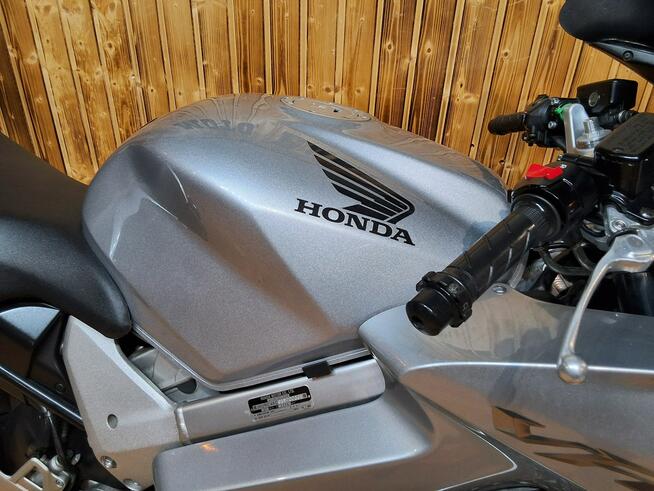 Honda VFR ## ZADBANY ## BŁYSZCZY # technicznie super# raty KUP ONLINE