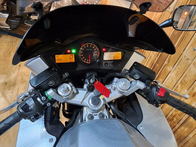 Honda VFR ## ZADBANY ## BŁYSZCZY # technicznie super# raty KUP ONLINE