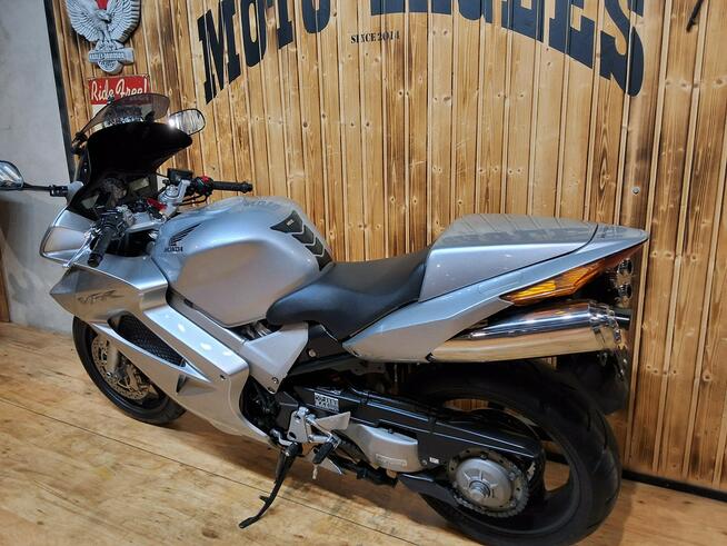 Honda VFR ## ZADBANY ## BŁYSZCZY # technicznie super# raty KUP ONLINE