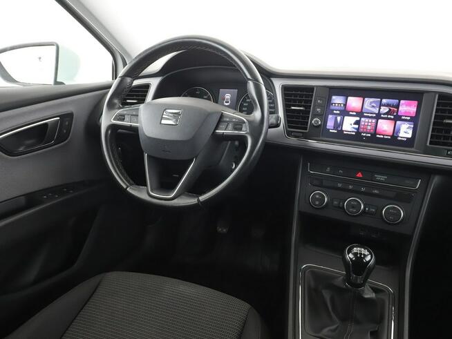 Seat Leon full LED klima auto navi kamera i czujniki parkowania