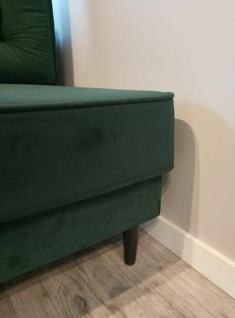 Duża rozkładana kanapa welurowa