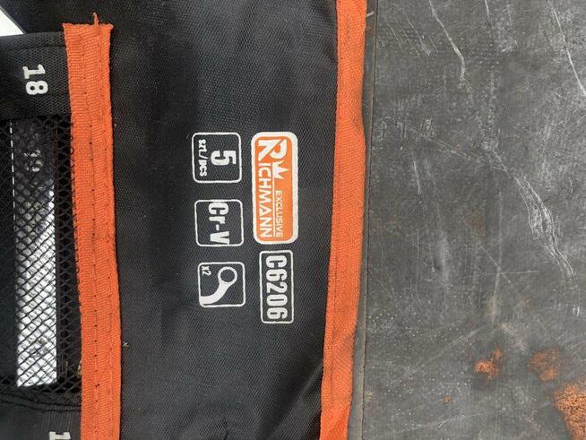 Zestaw kluczy oczkowych łukowych