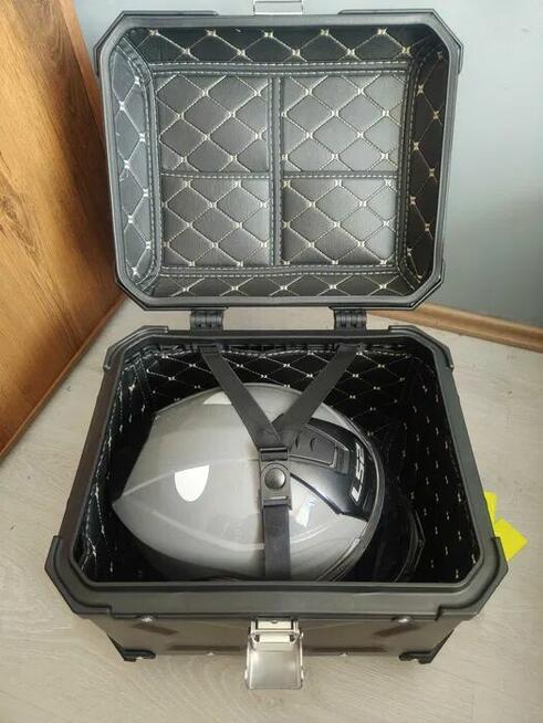 ALUMINIOWY kufer motocyklowy centralny CZARNY 45L uniwersaln