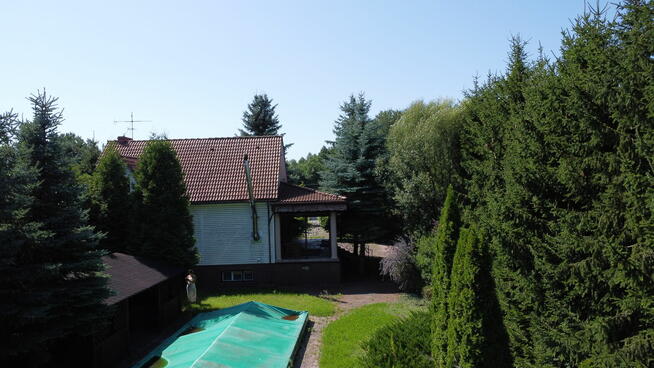 Dom z dwoma stawami i basenem Krobia