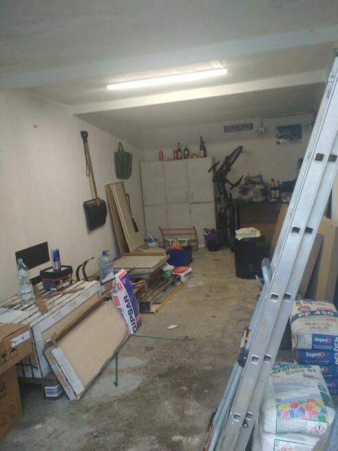 Syndyk sprzeda udział w nieruchomości zabudowanej garażem