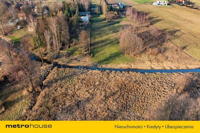 Działka z linią brzegową rzeki
