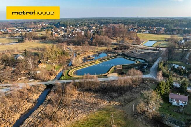 Działka z linią brzegową rzeki