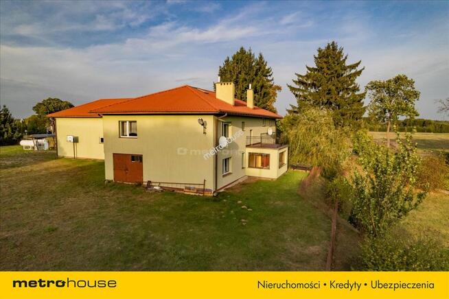 Obiekt mieszkalno - produkcyjny, w okolicy jezior