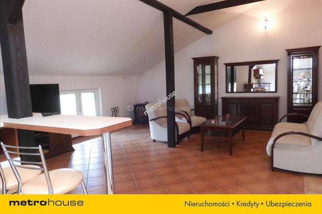 Obiekt mieszkalno - produkcyjny, w okolicy jezior