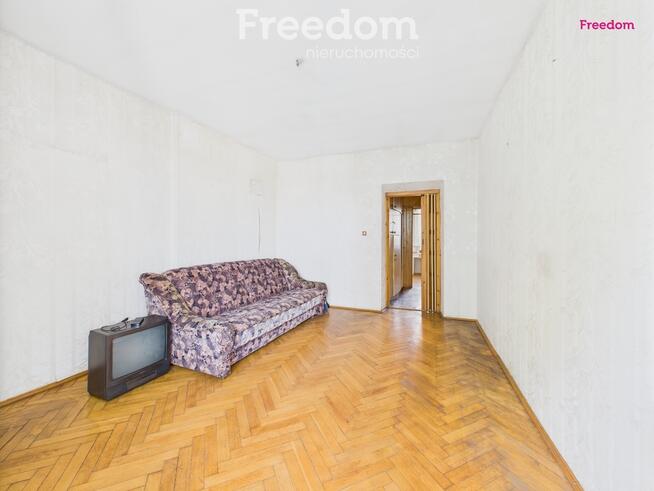 dwu pokojowe mieszkanie 49 m² w centrum Wierzbicy.