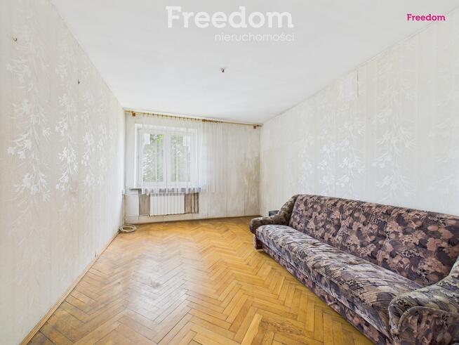 dwu pokojowe mieszkanie 49 m² w centrum Wierzbicy.