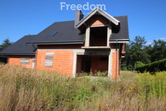 Dom w stanie surowym otwartym – Ruchenna, 2210 m²