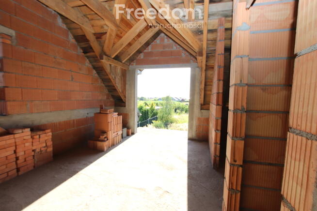 Dom w stanie surowym otwartym – Ruchenna, 2210 m²