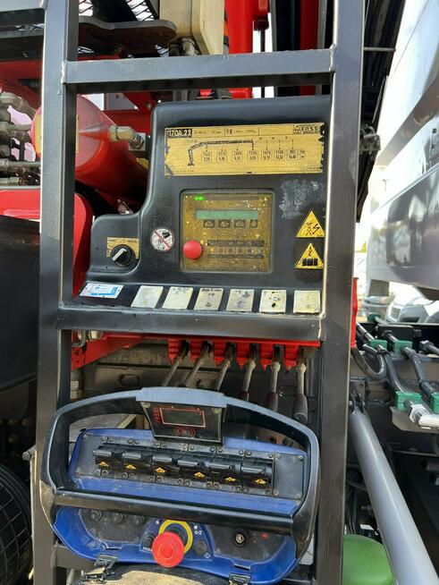 Renault Kerax 26.390 6x4 Mocny HDS FASSI F170 Sterowanie Radiowe Wywrotka 2-stronna Hydroburta Tył B