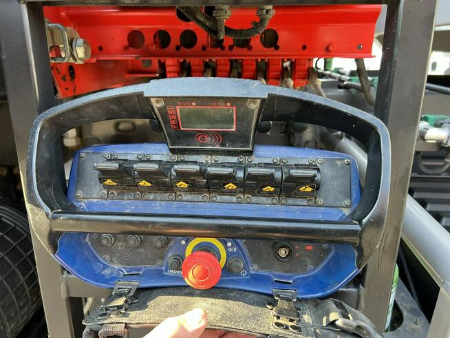 Renault Kerax 26.390 6x4 Mocny HDS FASSI F170 Sterowanie Radiowe Wywrotka 2-stronna Hydroburta Tył B