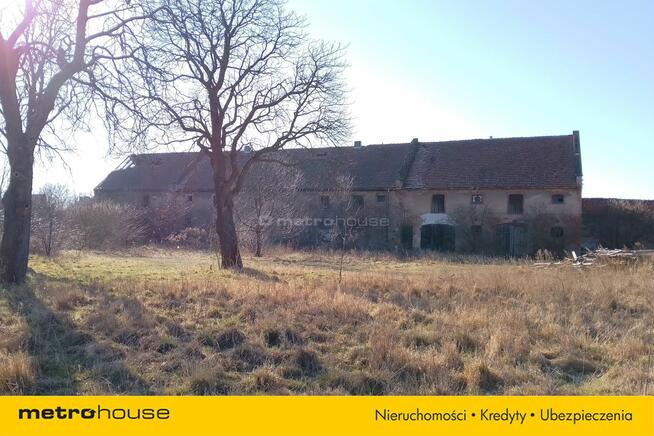 Niepowtarzalny kompleks dworsko-folwarczny 2 ha