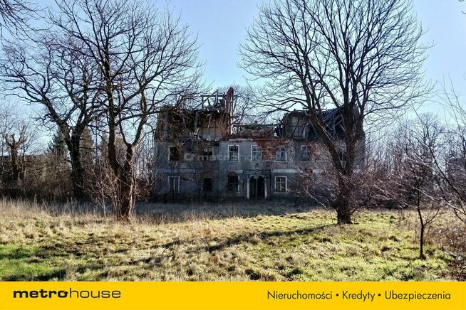 Niepowtarzalny kompleks dworsko-folwarczny 2 ha