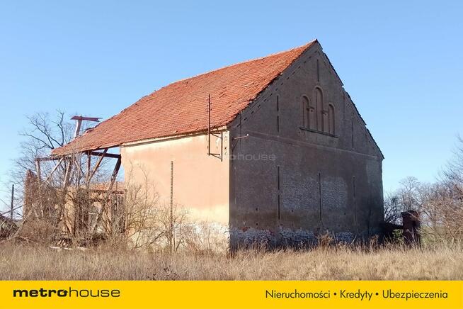 Niepowtarzalny kompleks dworsko-folwarczny 2 ha