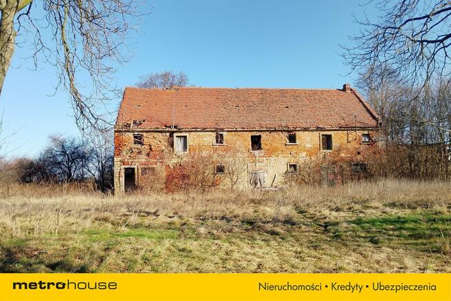 Niepowtarzalny kompleks dworsko-folwarczny 2 ha