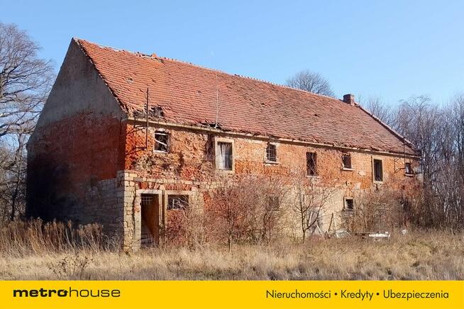 Niepowtarzalny kompleks dworsko-folwarczny 2 ha