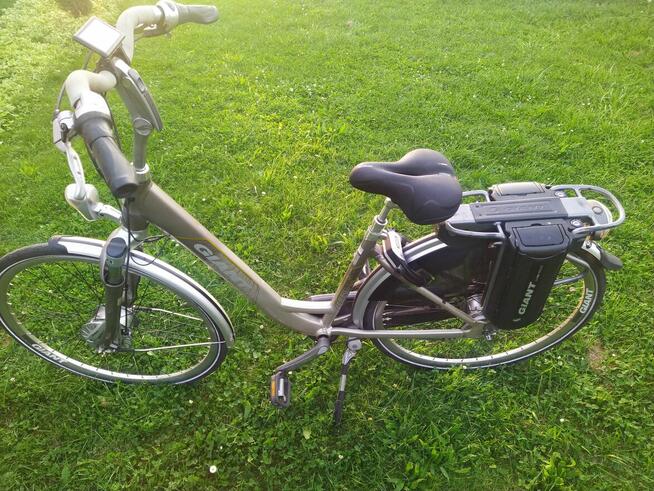 Rower elektryczny Giant Twist 36v 28 Alu Nexus