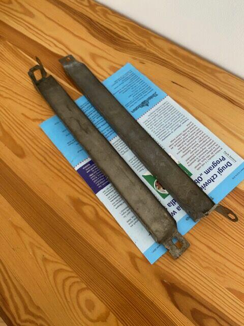 Listwy pod lampę Mercedes w 124