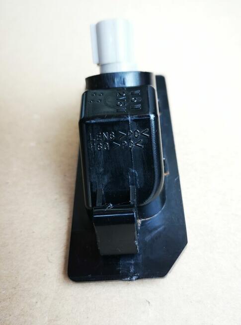 Oświetlenie tablicy rejestracyjnej tył Mitsubishi ASX 10-21