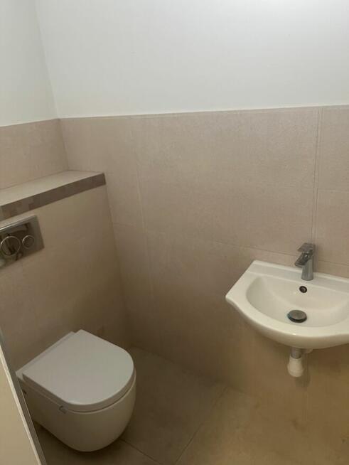 wynajmę lokal uzytkowy 270m2 z witryną na sklep hurownię int