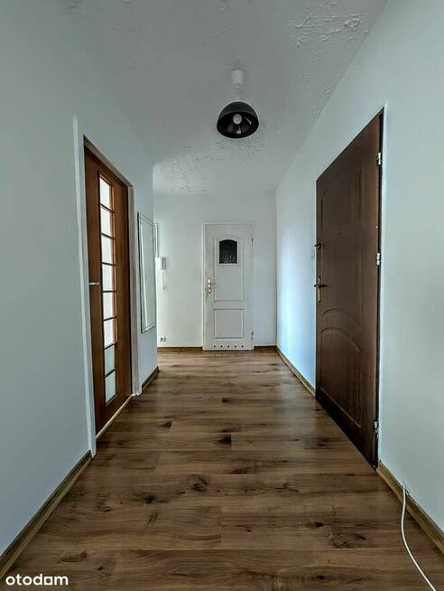 Mieszkanie 51m, 2 pokoje, 3 piętro, balkon, piwnica.