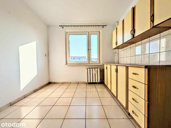 Mieszkanie 51m, 2 pokoje, 3 piętro, balkon, piwnica.